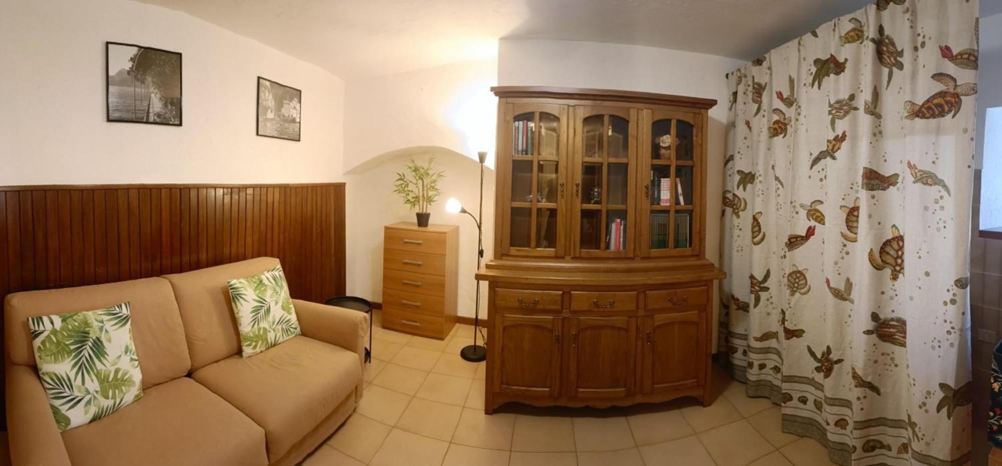 Riva Bianca Castle Holiday Home Lierna Esterno foto