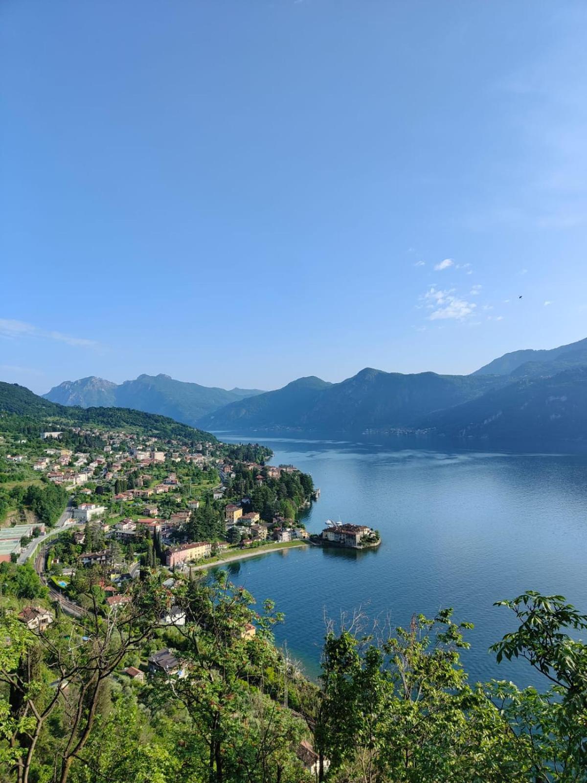 Riva Bianca Castle Holiday Home Lierna Esterno foto
